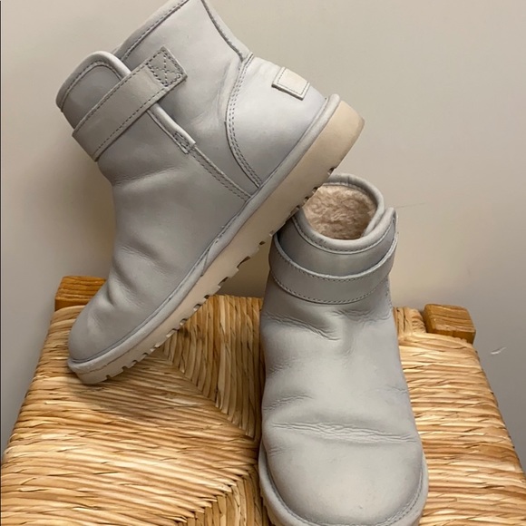 UGG Rella Frosted Gray ankle boot 1013008 size 6 - Picture 5 of 7